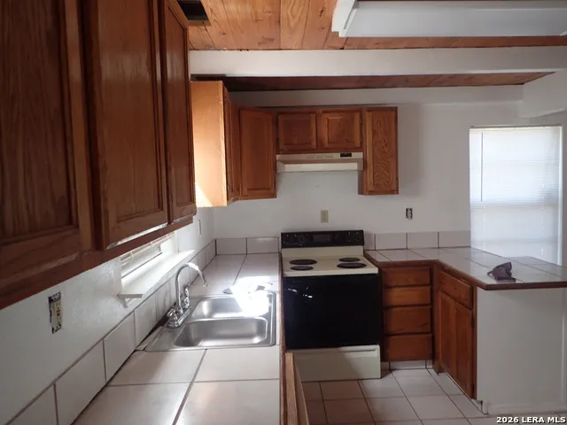 3351 County Road 265 Mico, TX 78056