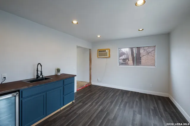 409 S Timberhill Granite Shoals, TX 78654
