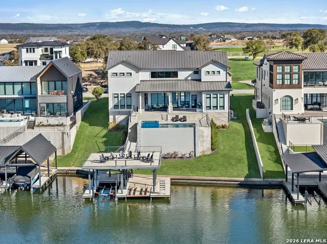 121 Houdini Kingsland, TX 78639