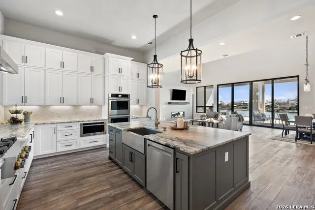 121 Houdini Kingsland, TX 78639