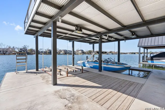 121 Houdini Kingsland, TX 78639