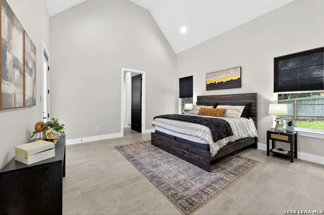 8024 Alton Selma, TX 78154