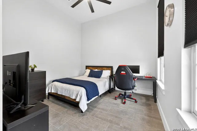 8024 Alton Selma, TX 78154