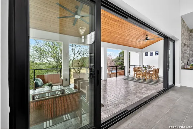 8024 Alton Selma, TX 78154