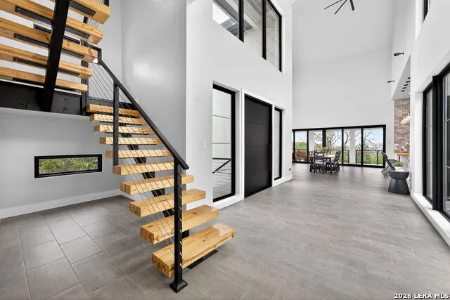 8024 Alton Selma, TX 78154