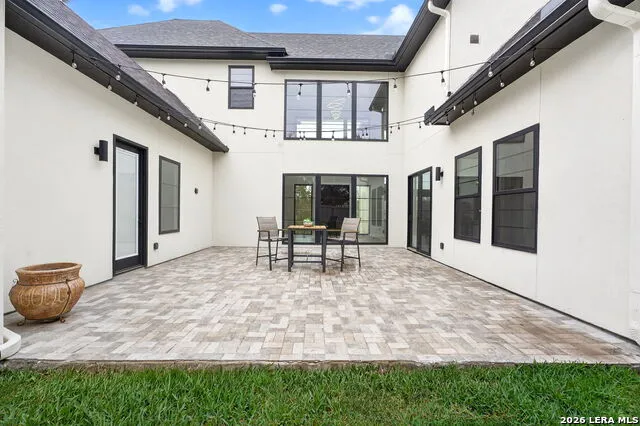 8024 Alton Selma, TX 78154