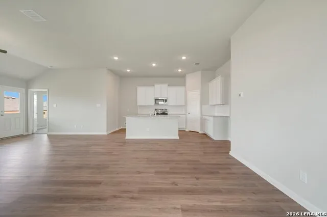 1033 Eagle Crossing Seguin, TX 78155
