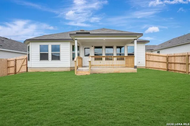 1033 Eagle Crossing Seguin, TX 78155