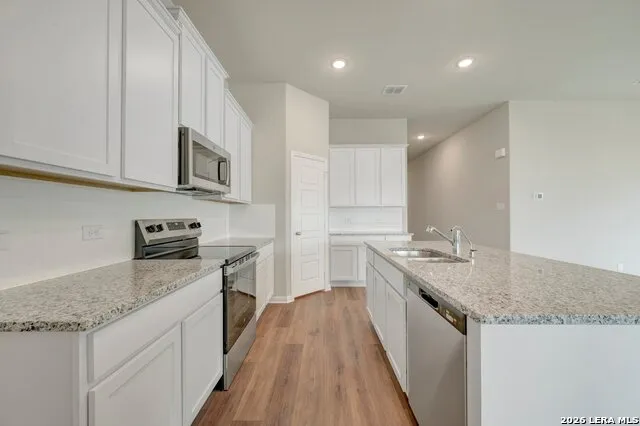 1033 Eagle Crossing Seguin, TX 78155