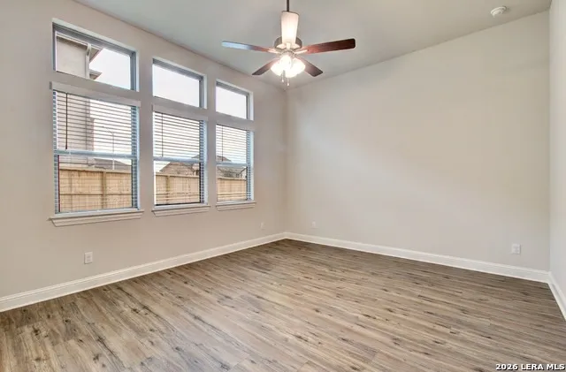 735 Navarro Street New Braunfels, TX 78132