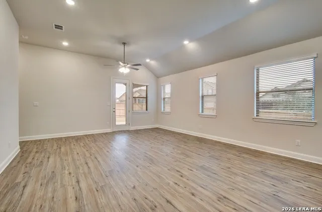 735 Navarro Street New Braunfels, TX 78132