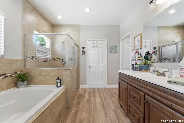 149 W Short Meadow Dr Lytle, TX 78052