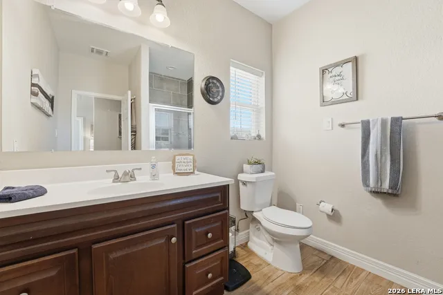 149 W Short Meadow Dr Lytle, TX 78052