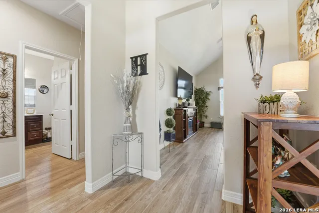 149 W Short Meadow Dr Lytle, TX 78052