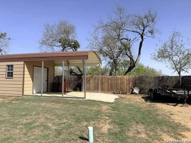 149 W Short Meadow Dr Lytle, TX 78052