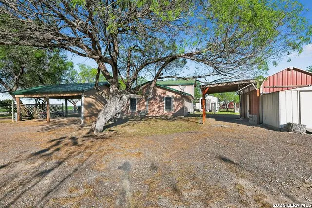 1019 county road 350 Orange Grove, TX 78372