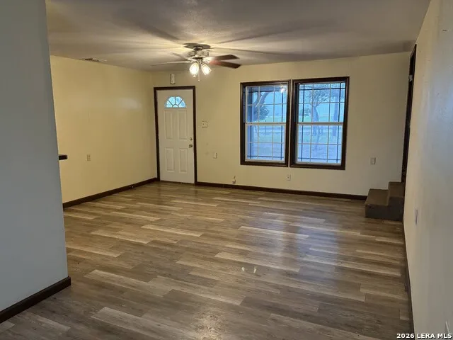 1019 county road 350 Orange Grove, TX 78372
