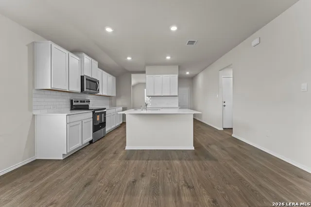 154 Double L Dr Comfort, TX 78013