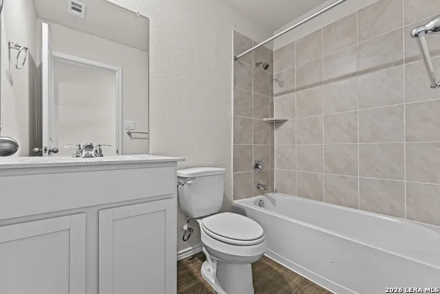 162 Double L Dr Comfort, TX 78013