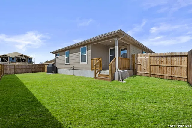 162 Double L Dr Comfort, TX 78013