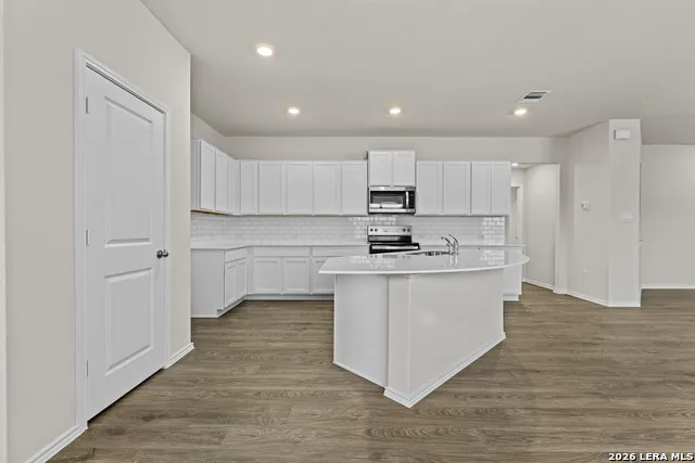 162 Double L Dr Comfort, TX 78013