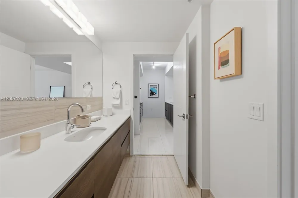 301 Altara Ave #520 Coral Gables, FL 33146