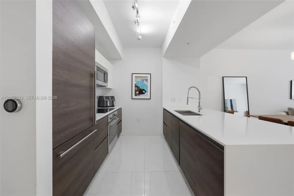 301 Altara Ave #520 Coral Gables, FL 33146