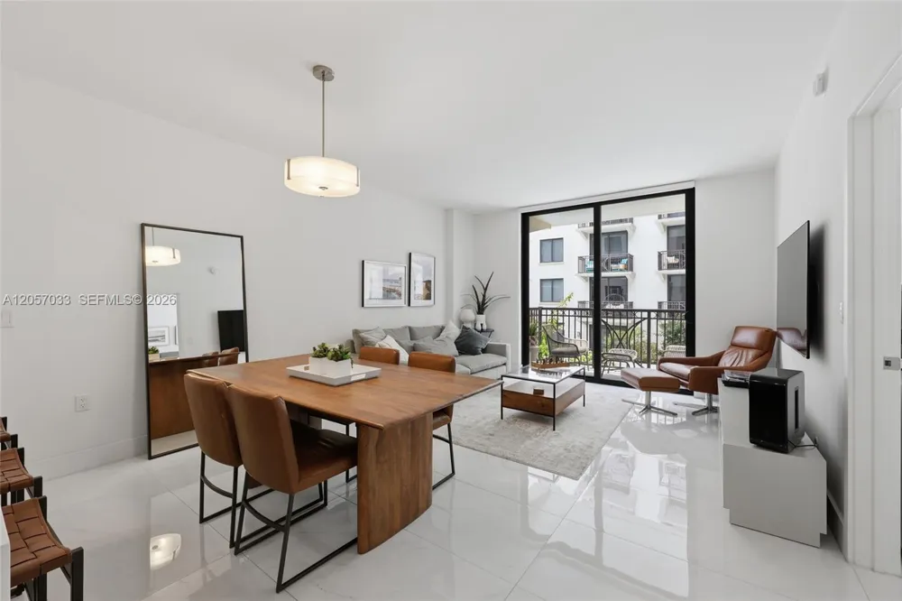 301 Altara Ave #520 Coral Gables, FL 33146