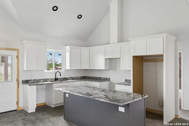 123 Ranchero Natalia, TX 78059