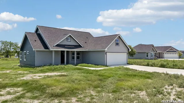 123 Ranchero Natalia, TX 78059