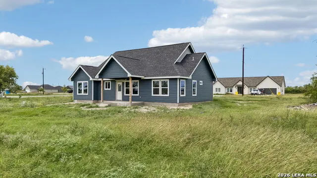123 Ranchero Natalia, TX 78059