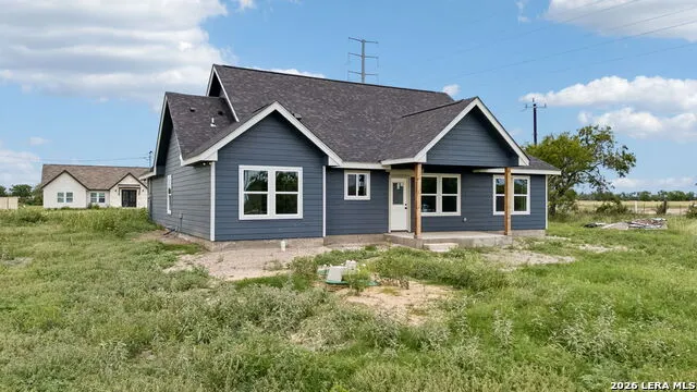 123 Ranchero Natalia, TX 78059