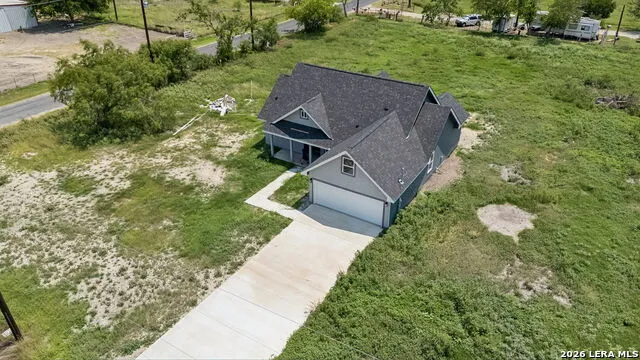 123 Ranchero Natalia, TX 78059