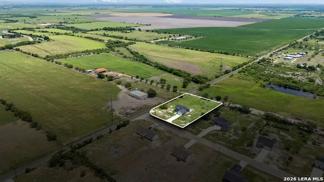 123 Ranchero Natalia, TX 78059