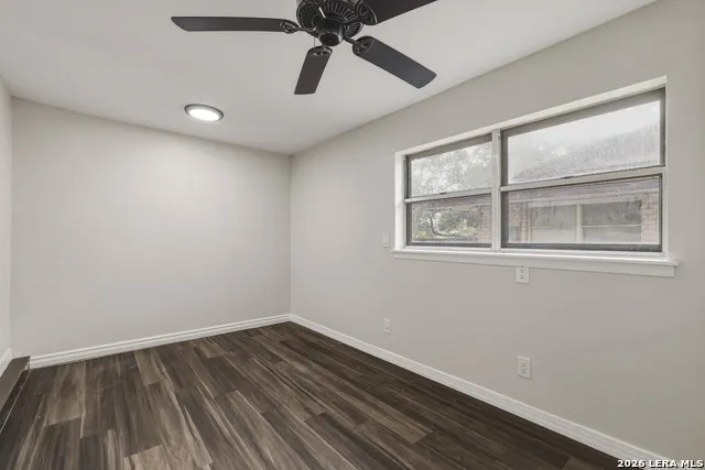 630 Rocklyn Windcrest, TX 78239