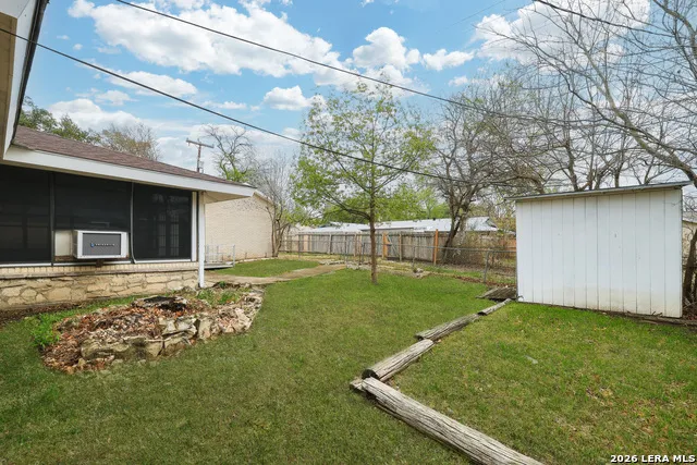 630 Rocklyn Windcrest, TX 78239