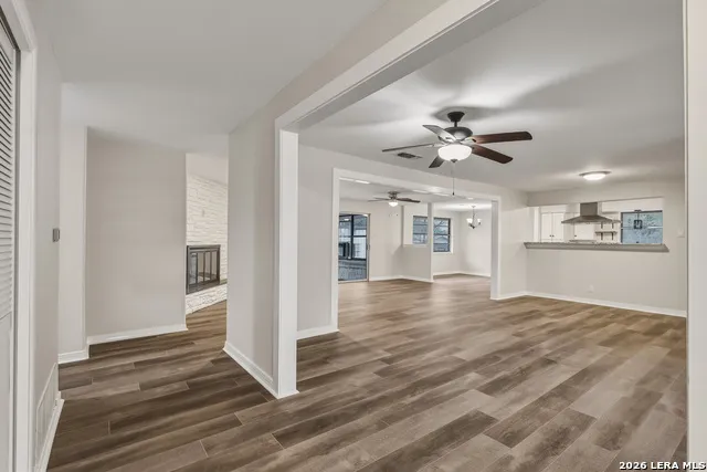 630 Rocklyn Windcrest, TX 78239