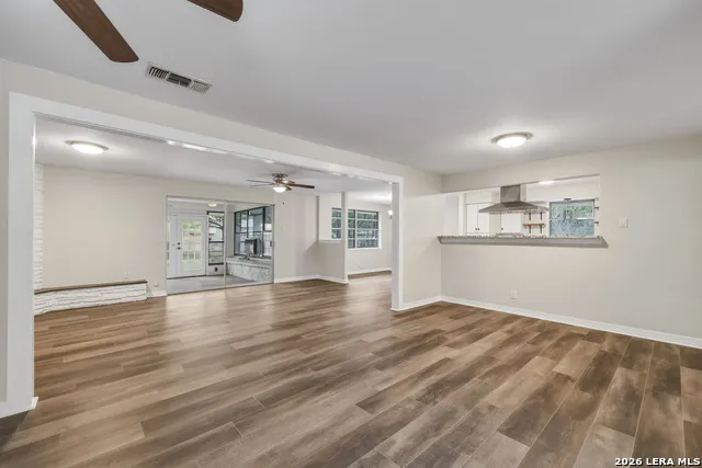 630 Rocklyn Windcrest, TX 78239