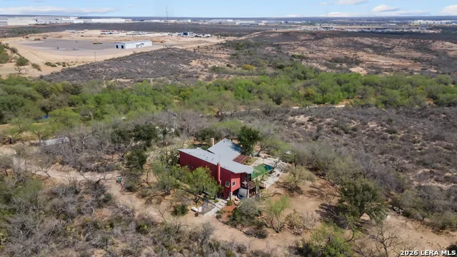 961 Pico Laredo, TX 78045