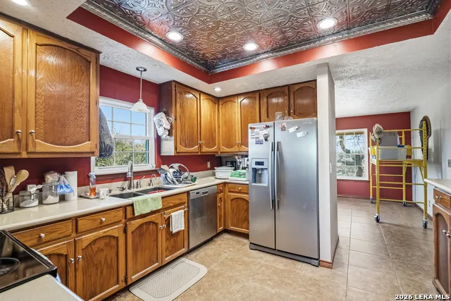 3940 us highway 90 Hondo, TX 78861
