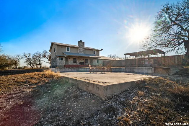 3940 us highway 90 Hondo, TX 78861