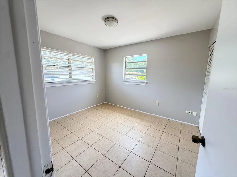 3842 HAWKEYE CIRCLE Sarasota, FL 34232