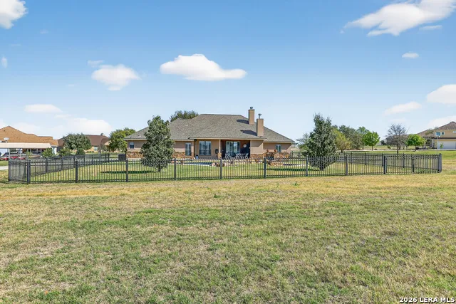 121 Abrego Mount Floresville, TX 78114