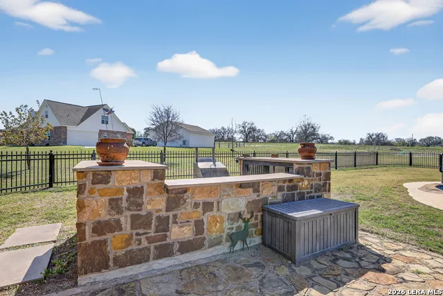 121 Abrego Mount Floresville, TX 78114