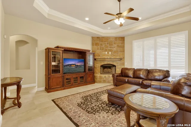 121 Abrego Mount Floresville, TX 78114