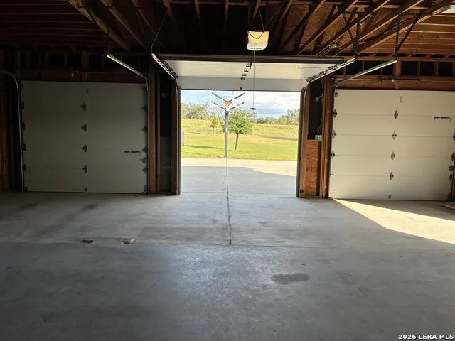 121 Abrego Mount Floresville, TX 78114