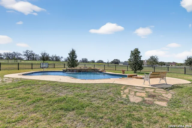 121 Abrego Mount Floresville, TX 78114