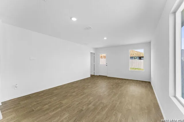 308 Cottonmouth Seguin, TX 78155