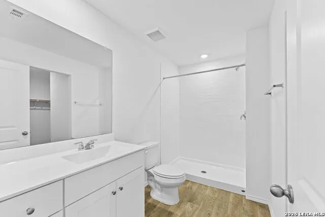 308 Cottonmouth Seguin, TX 78155