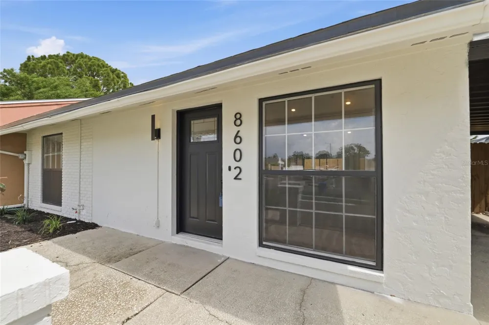 8602 BRIAR GROVE CIR Tampa, FL 33615
